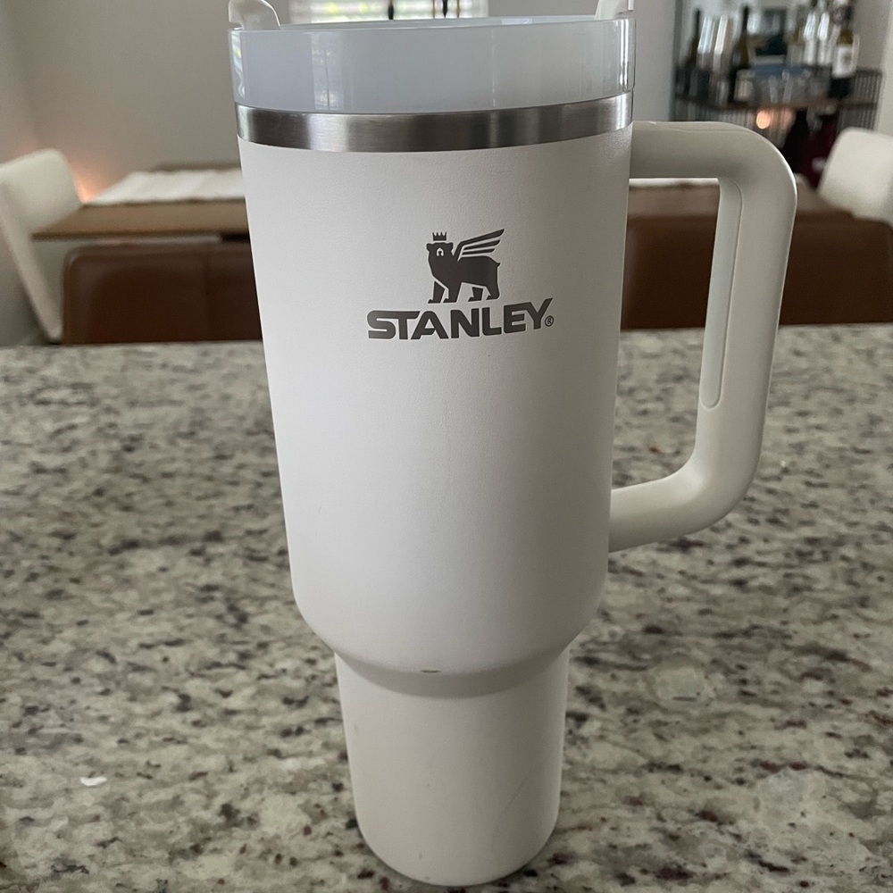 💧White Stanley